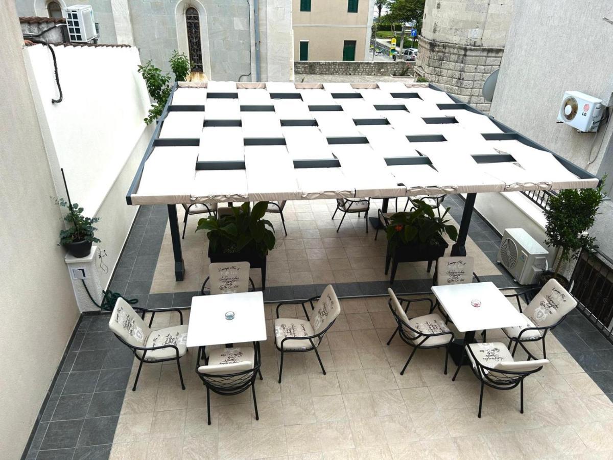 Apartments Villa Mira Kastela Luaran gambar