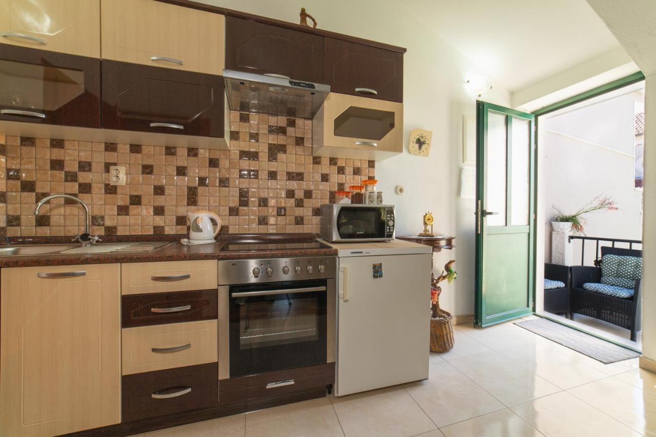 Apartments Villa Mira Kastela Luaran gambar