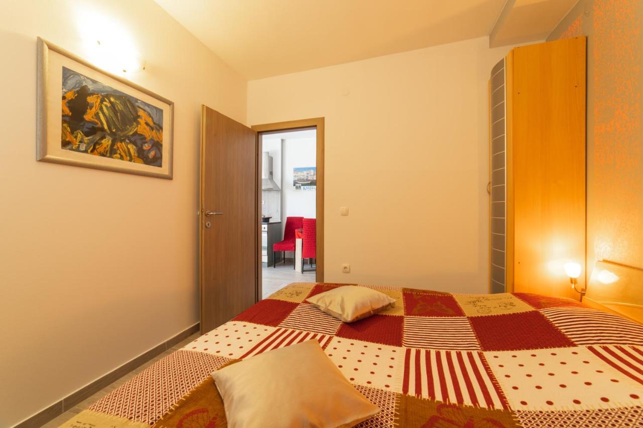 Apartments Villa Mira Kastela Luaran gambar