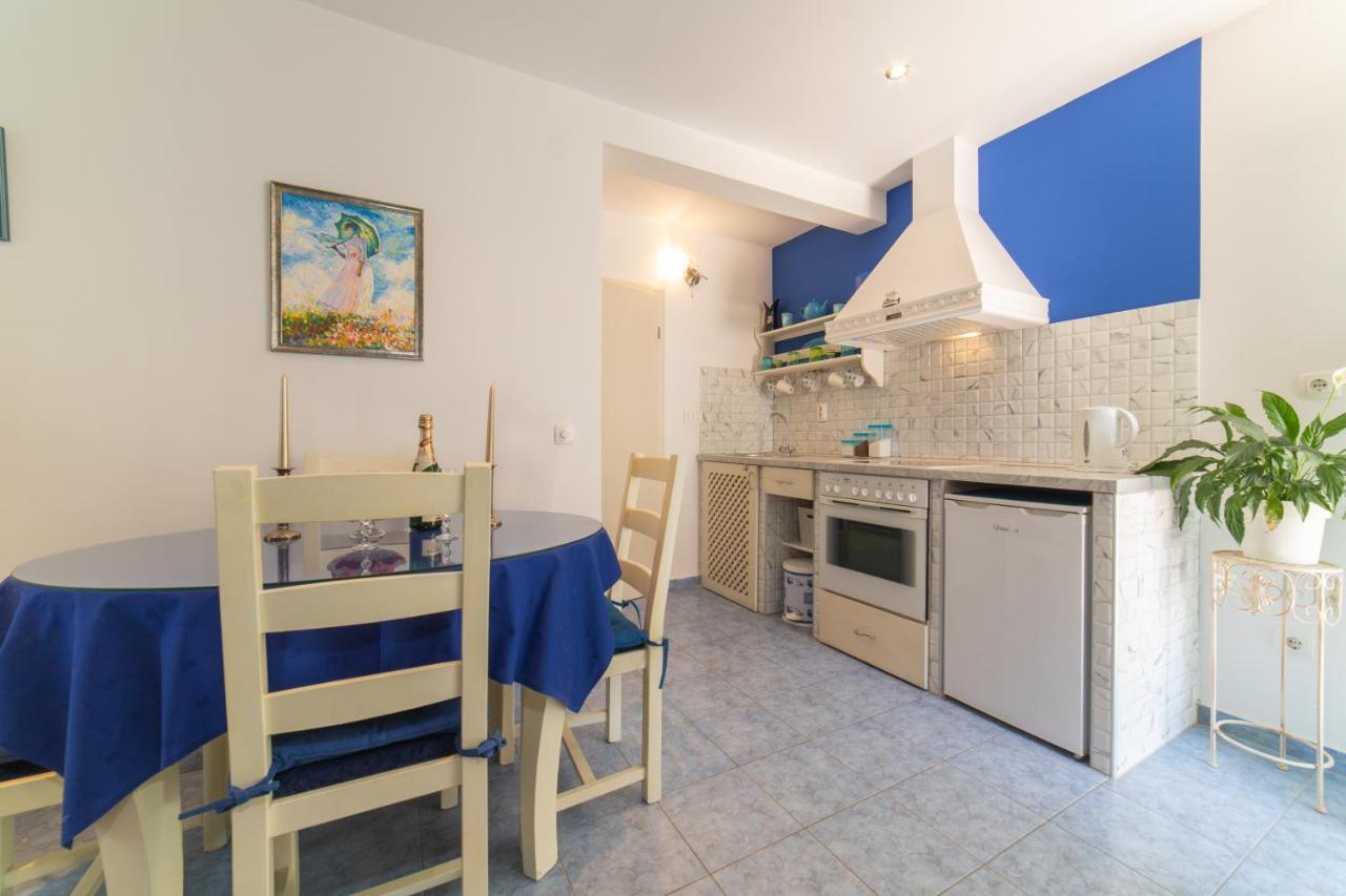 Apartments Villa Mira Kastela Luaran gambar