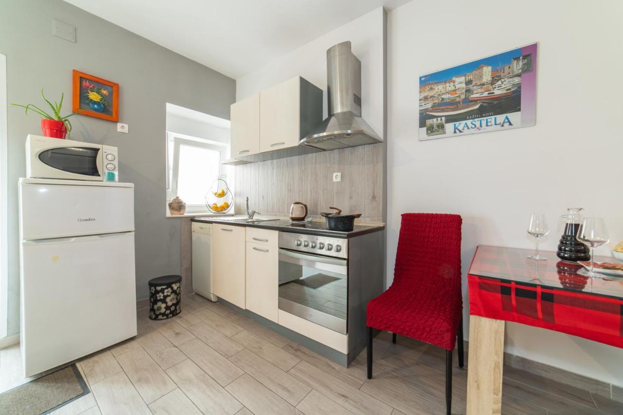 Apartments Villa Mira Kastela Luaran gambar