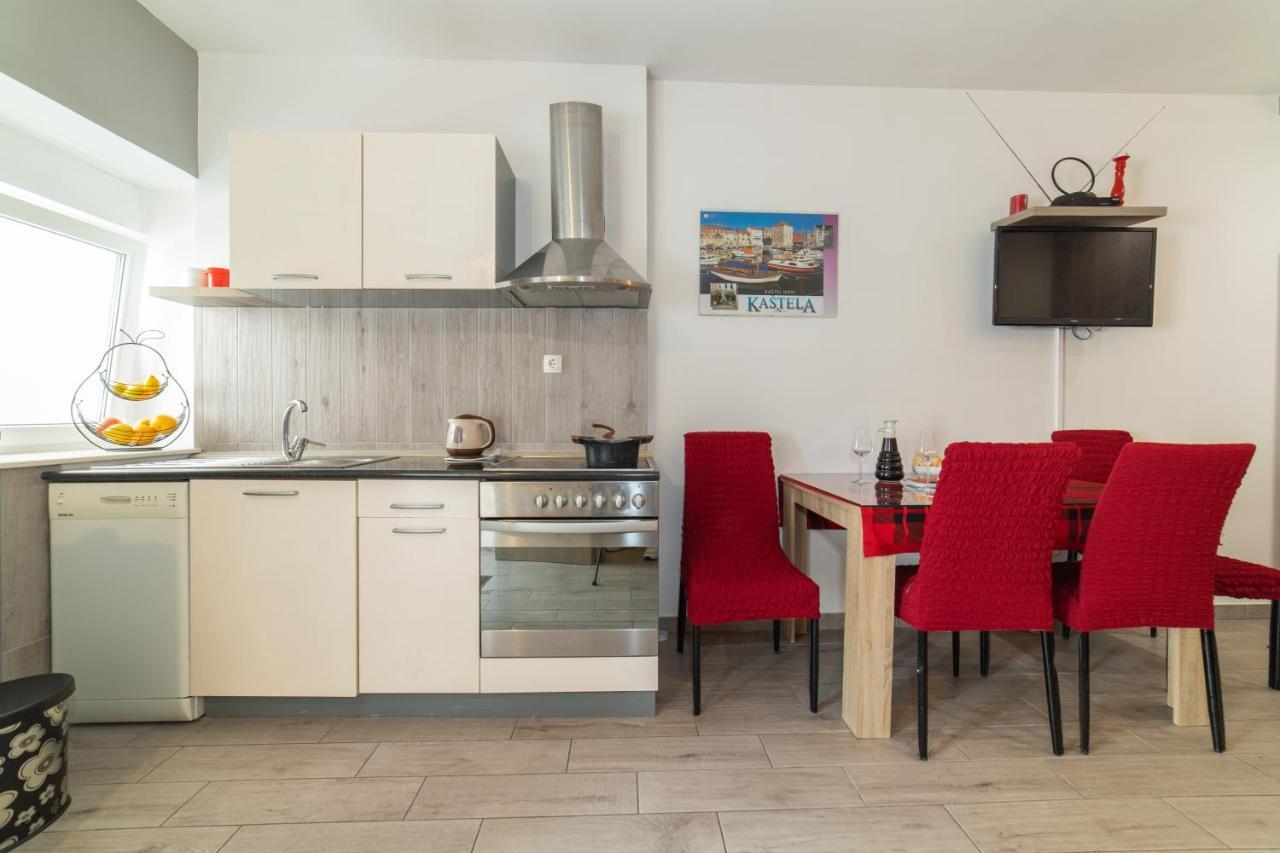 Apartments Villa Mira Kastela Luaran gambar