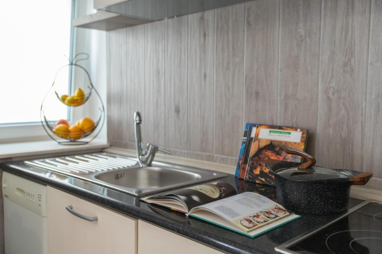 Apartments Villa Mira Kastela Luaran gambar