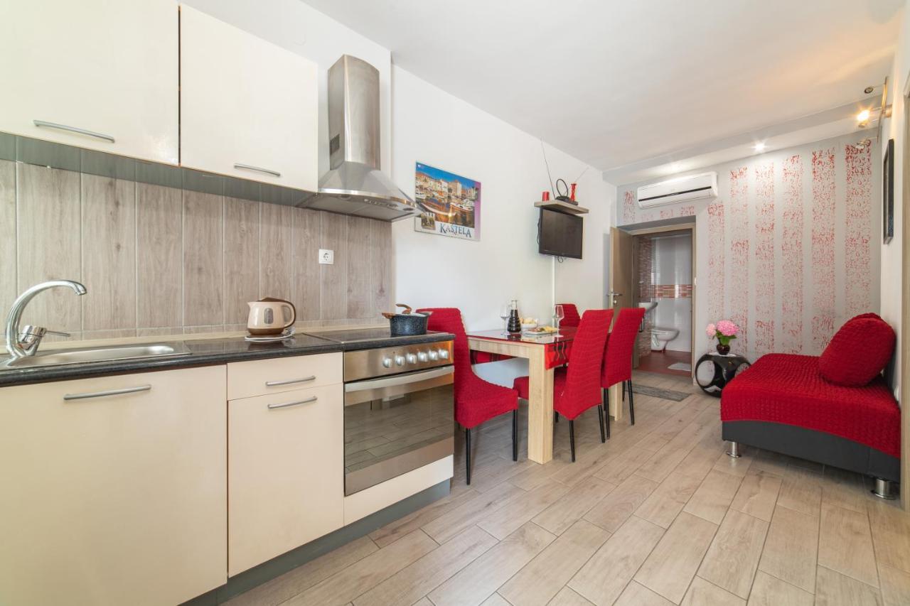 Apartments Villa Mira Kastela Luaran gambar